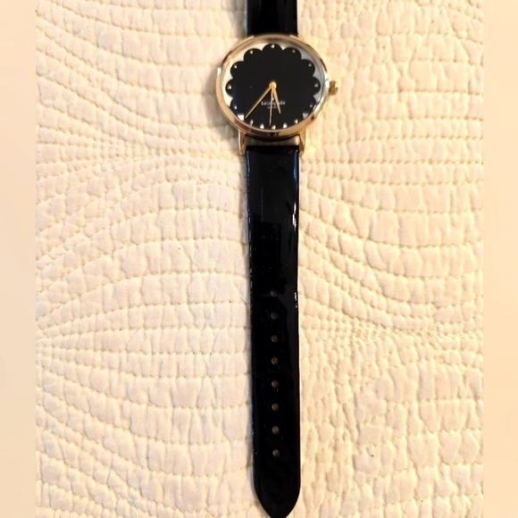 EUC Kate Spade Metro Watch with Scalloped Face and Patent Leather Straps main image 5